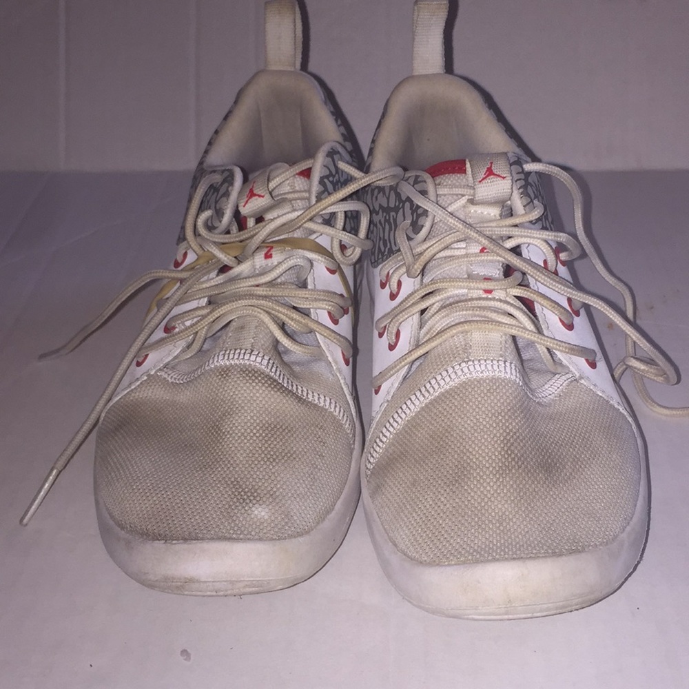 Girl youth Jordan white sneakers